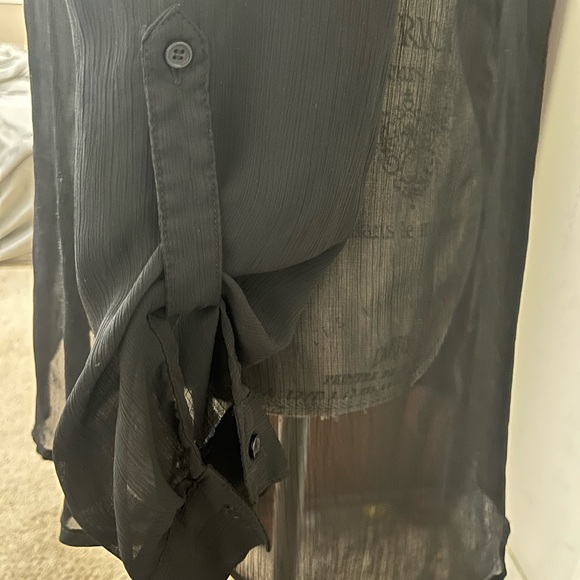 Black sheer v-neck flowy long-sleeved blouse - Picture 3 of 7